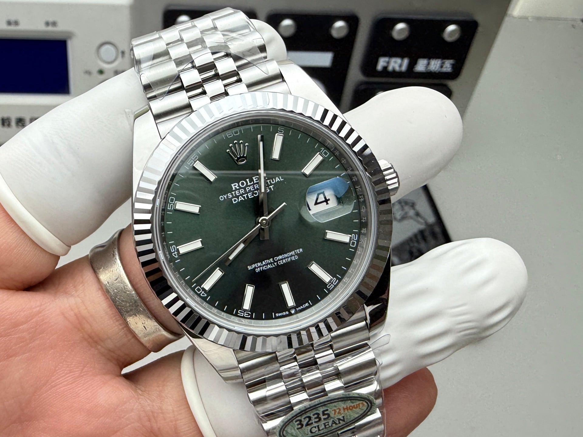 Rolex DateJust Oyster 41 mm Oystersteel Mint Green Dial
