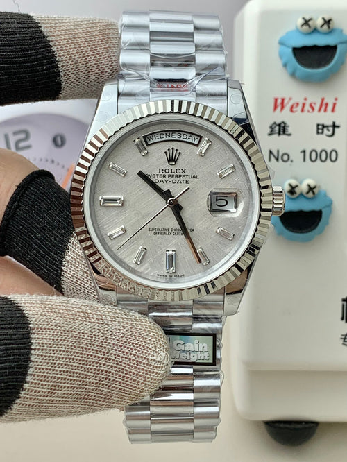 Day-Date 40
Oyster, 40 mm, white silver